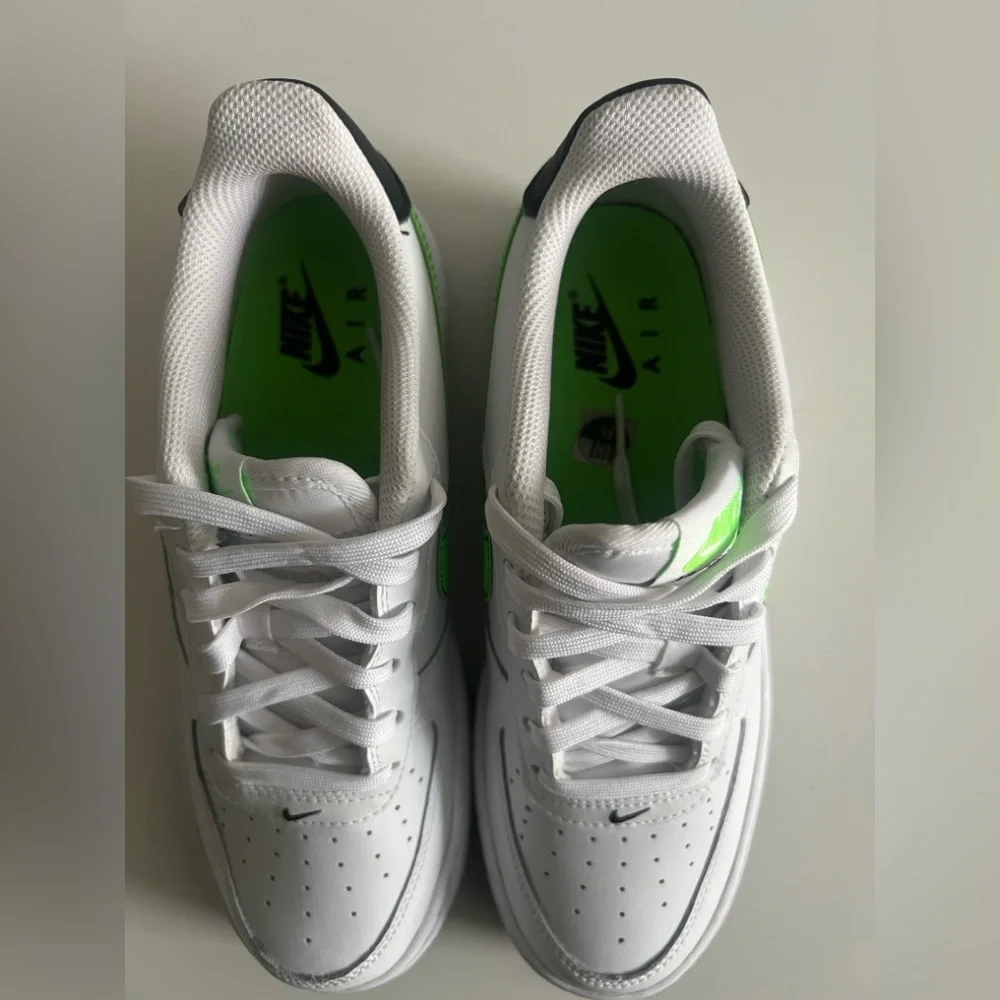 Nike Kids Air Force Sneakers with Neon Green‎ Swoosh